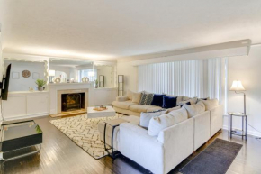 Centrally Located Omaha Home with Spacious Yard!